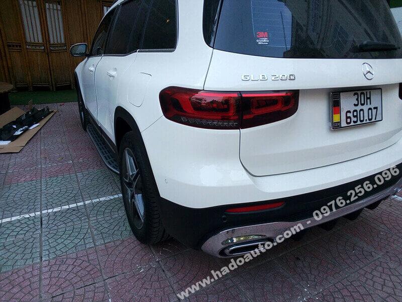 bac-chan-be-buoc-len-xuong-mercedes-glb-200-glb-35-chinh-hang