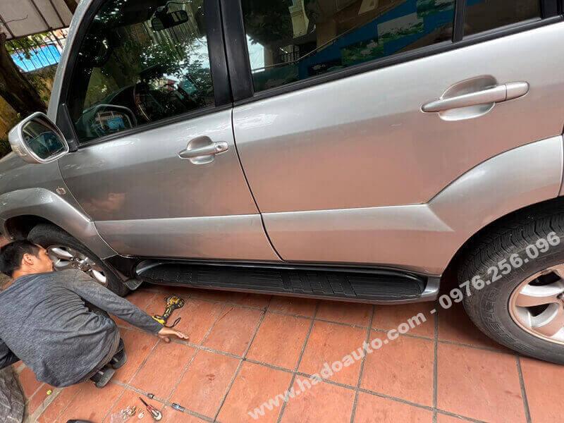 bac-len-xuong-be-buoc-chan-toyota-prado-2003-2009-anh-thuc-te