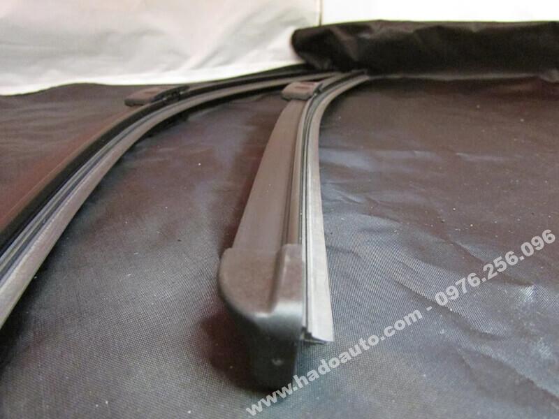 bo-2-choi-gat-mua-truoc-xe-rolls-royce-ghost-chinh-hang