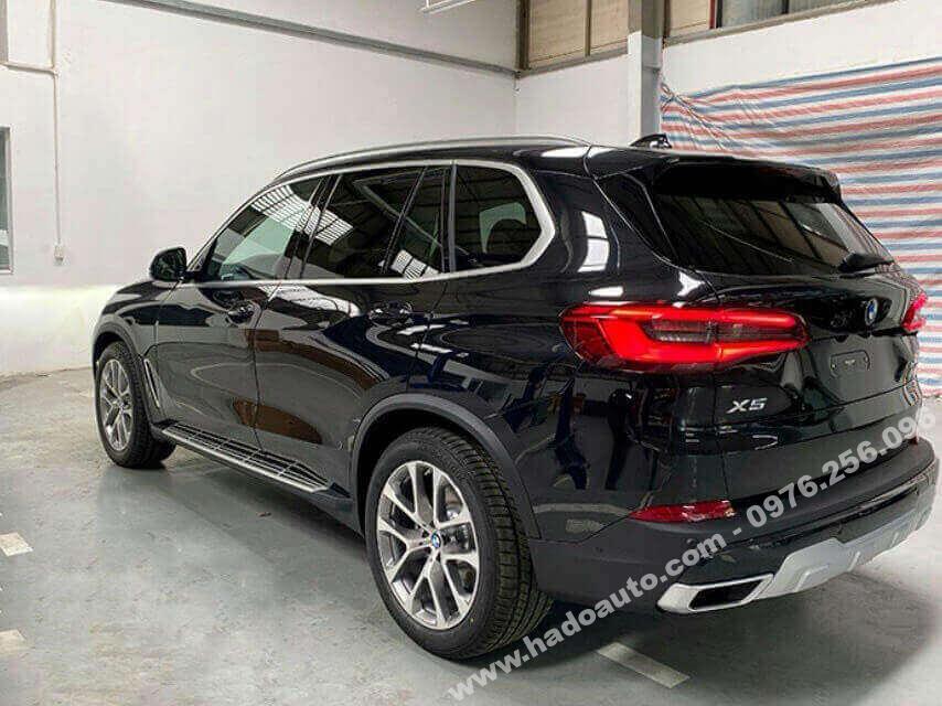 be-buoc-bac-chan-len-xuong-bmw-x5-g05-chinh-hang