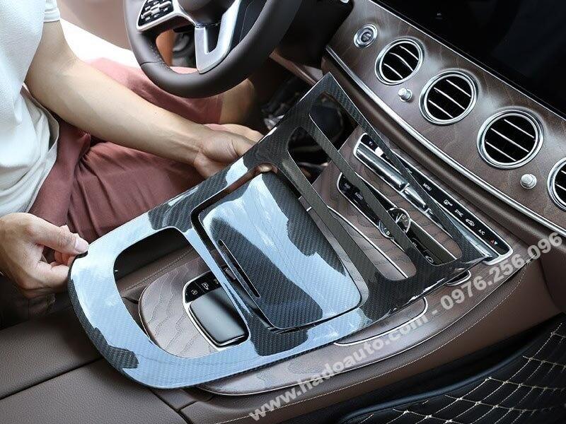 op-noi-that-cacbon-op-bang-dieu-khien-mercedes-e-w213-2016-2020 op-noi-that-cacbon-op-bang-dieu-khien-mercedes-e-w213-2016-2020
