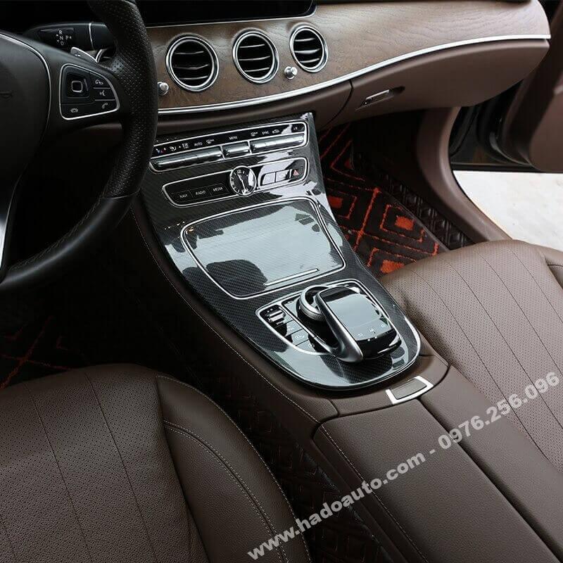 op-noi-that-cacbon-op-bang-dieu-khien-mercedes-e-w213-dep