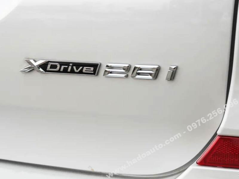 Chữ XDrive 28i xe BMW