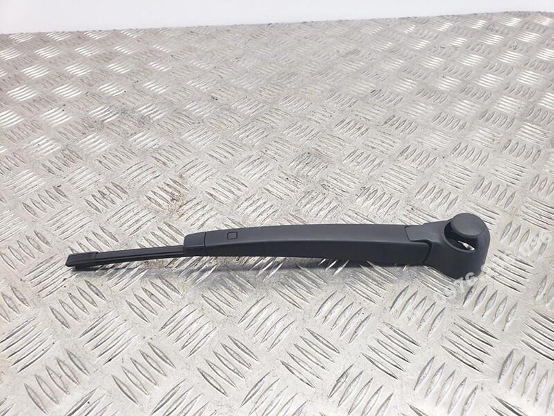 Cần gạt mưa sau Volkswagen Scirocco 2016