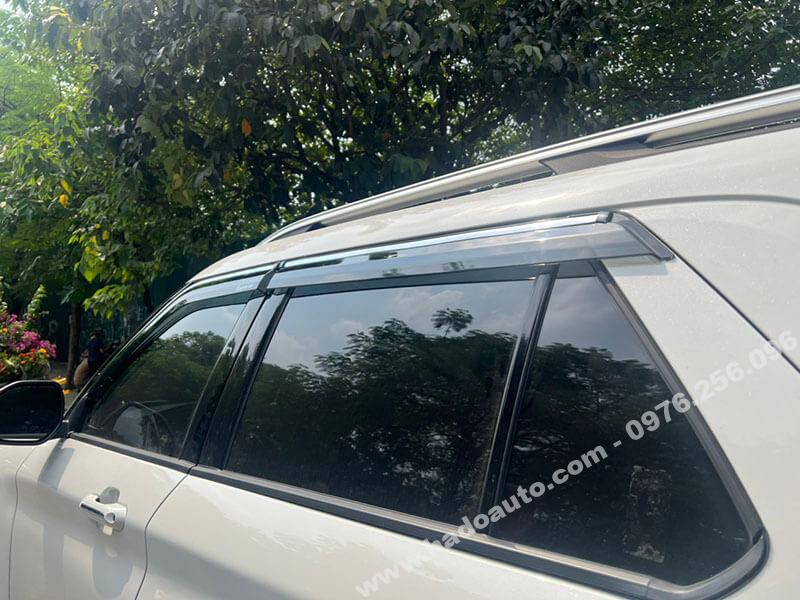 Vè mưa Ford Explorer 2023 bộ 4 miếng