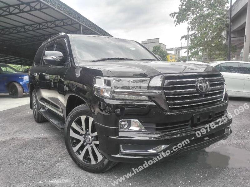 Vè mưa Toyota Land Cruiser 2010-2021 xe đen
