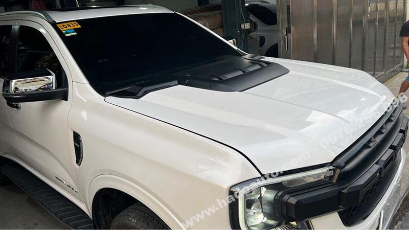 tấm ốp nắp capo Ford Everest 2023 2024 đẹp nhất