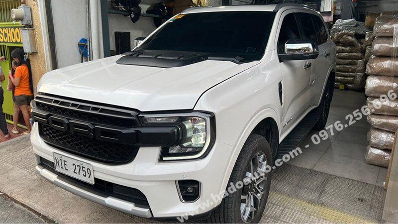 tấm ốp nắp capo Ford Everest 2023 2024 siêu bền
