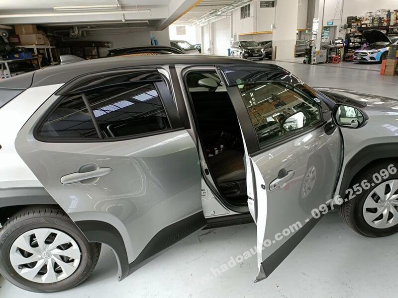 Vè mưa Toyota Yaris Cross 2024 cao cấp