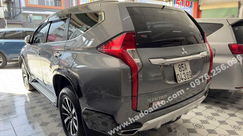 Mitsubishi Pajero Sport 2019-2022 khi chưa lắp đuôi gió