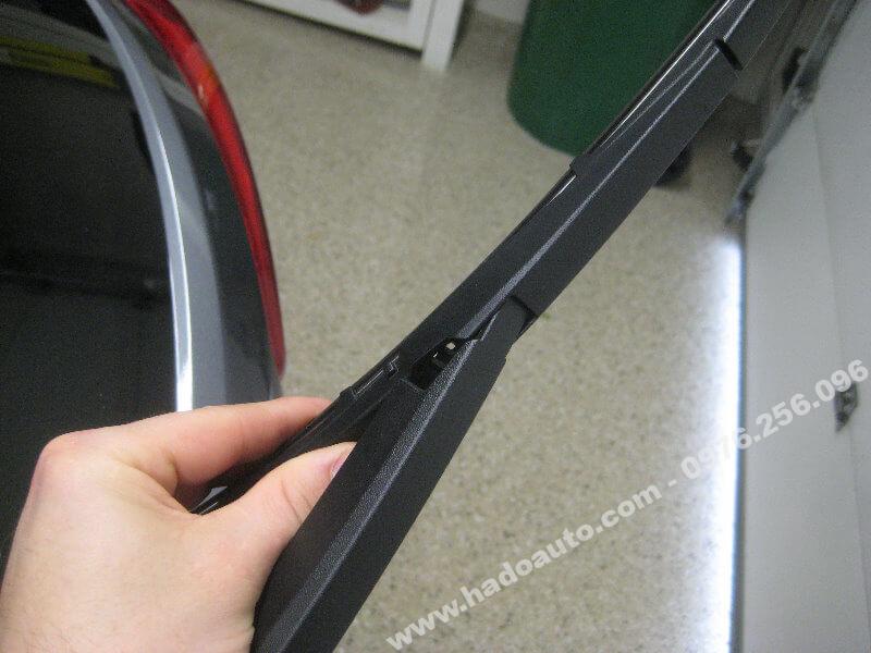 Bộ cần + chổi gạt mưa sau xe Hyundai Tucson 2010-2021 dễ dàng tháo lắp