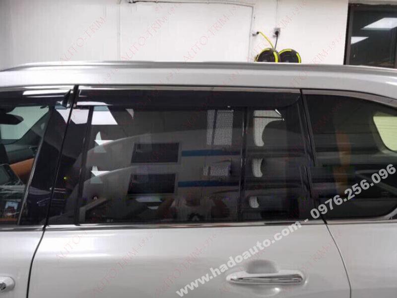 Vè mưa Lexus LX600 có viền chỉ