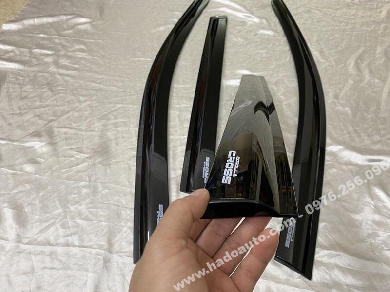 Vè mưa Toyota Cross Thái Lan chính hãng