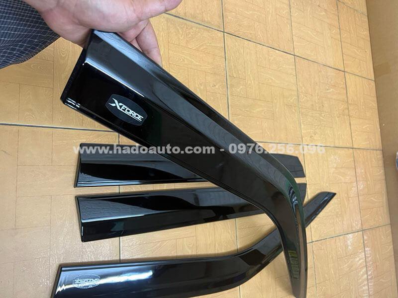 Vè mưa Mitsubishi Xforce 2023 2024 màu đen Thái Lan