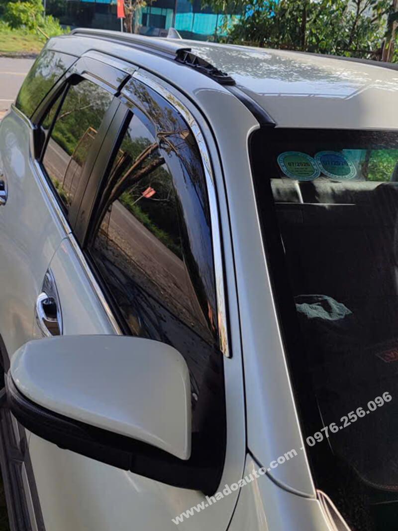 High-quality genuine wiper blades designed for Toyota and Lexus SUVs.