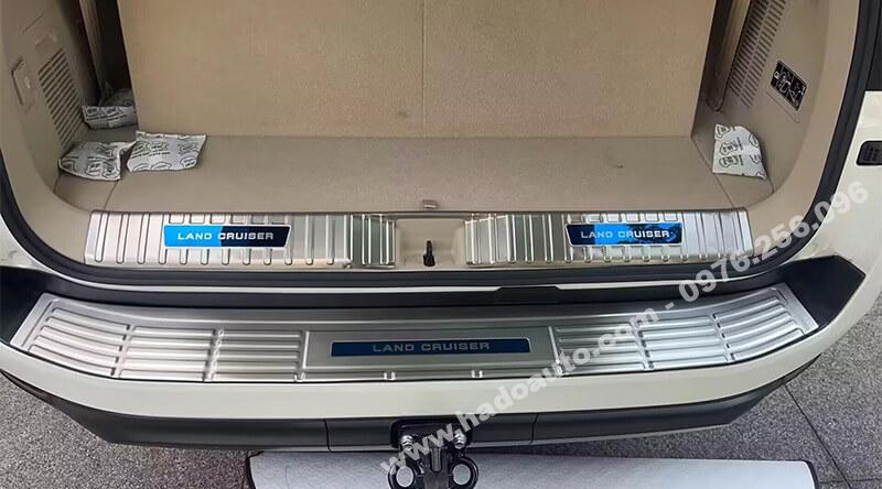 op-chong-tray-cop-land-cruiser-lc300
